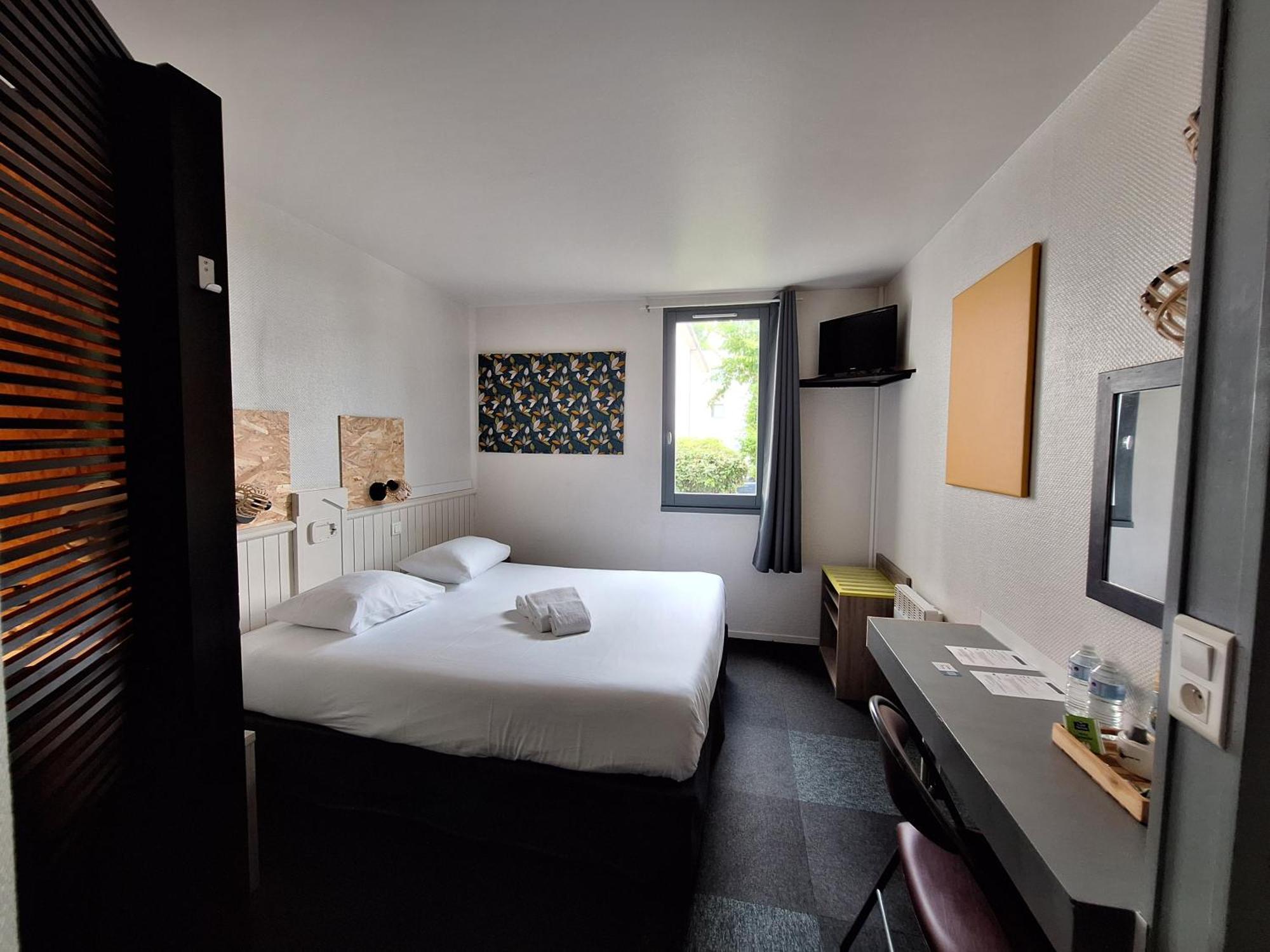 Escale Kennedy Hotel เมรินแญค ภายนอก รูปภาพ