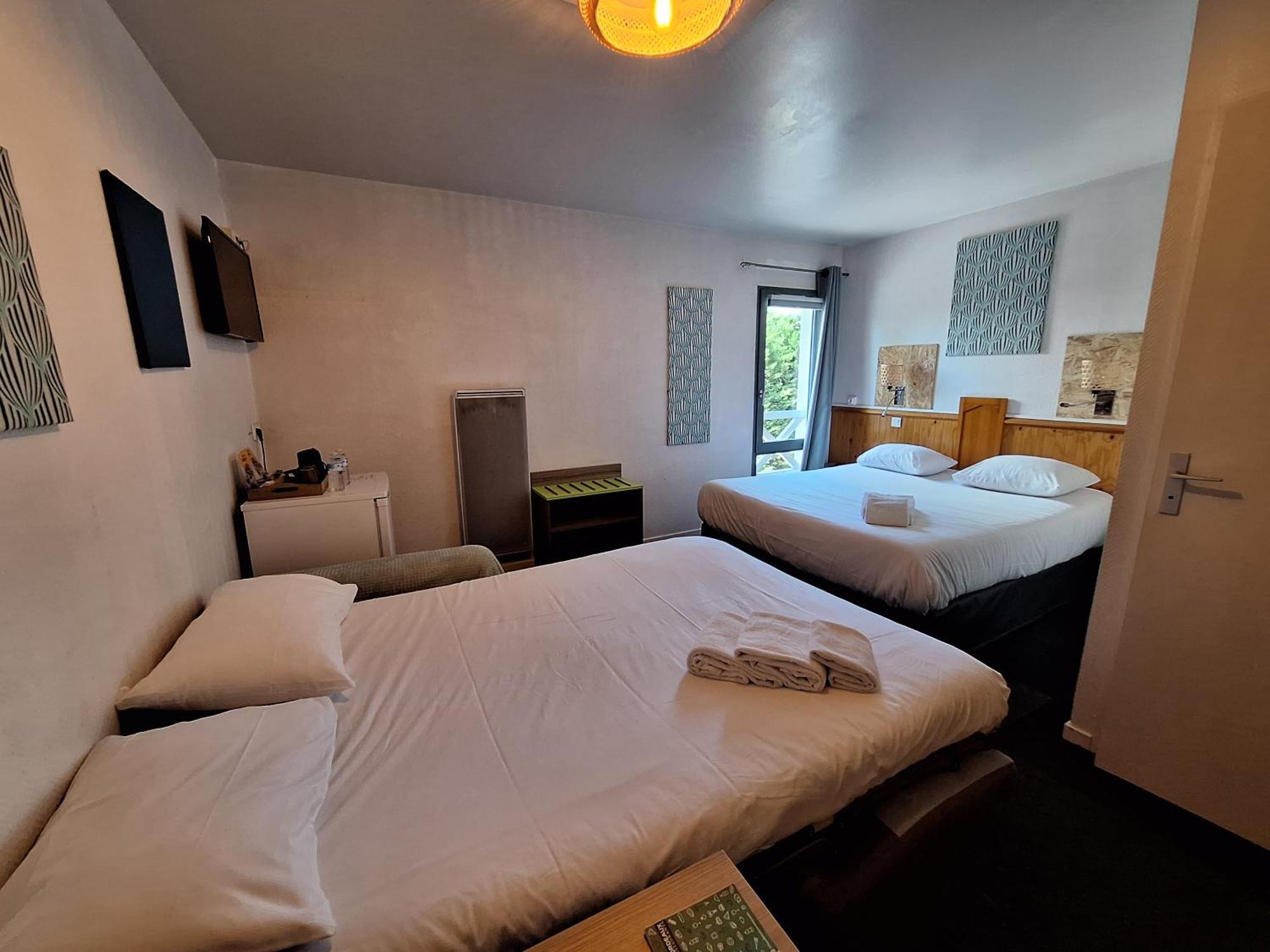 Escale Kennedy Hotel เมรินแญค ภายนอก รูปภาพ